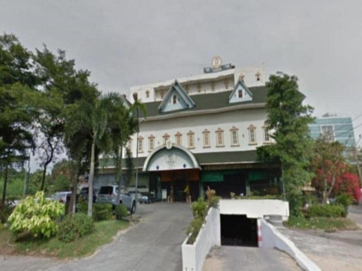 13 Coins Airport Hotel Ngam Wong Wan - Domestic Bangkok Exterior foto